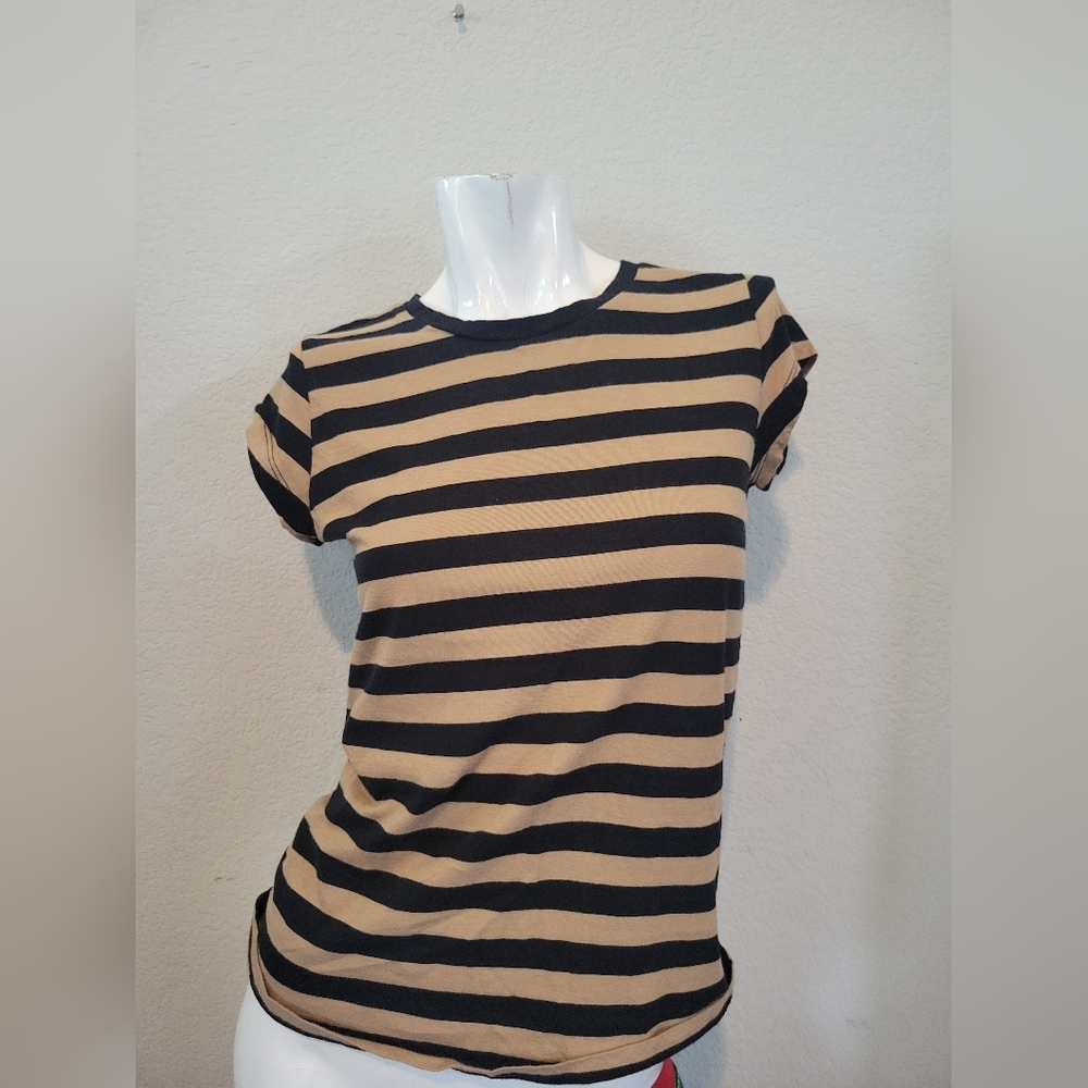 Universal Thread Black and Tan Striped Short Sleeve Tee - Crew Neck